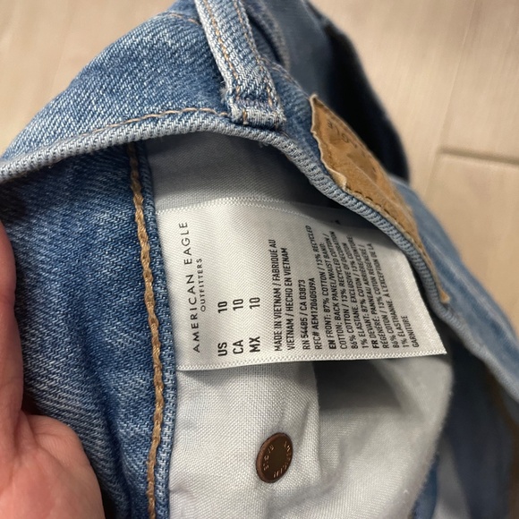 American Eagle shorts - Picture 3 of 4